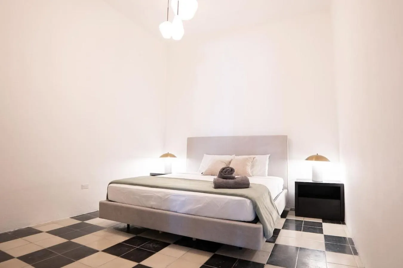 2Bedroom Apt. Old San Juan Sf3 contacts